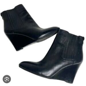 Sam Edelman Gillian Boots 9.5 Black Leather Wedge Ankle Booties EUC